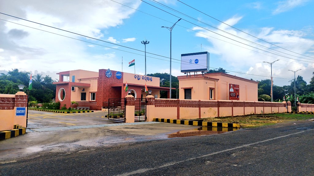 iamsubu30's tweet image. Happy Independence Day. 🇮🇳
#OSRTCForAll #ABS_Basta @OSRTC_Odisha