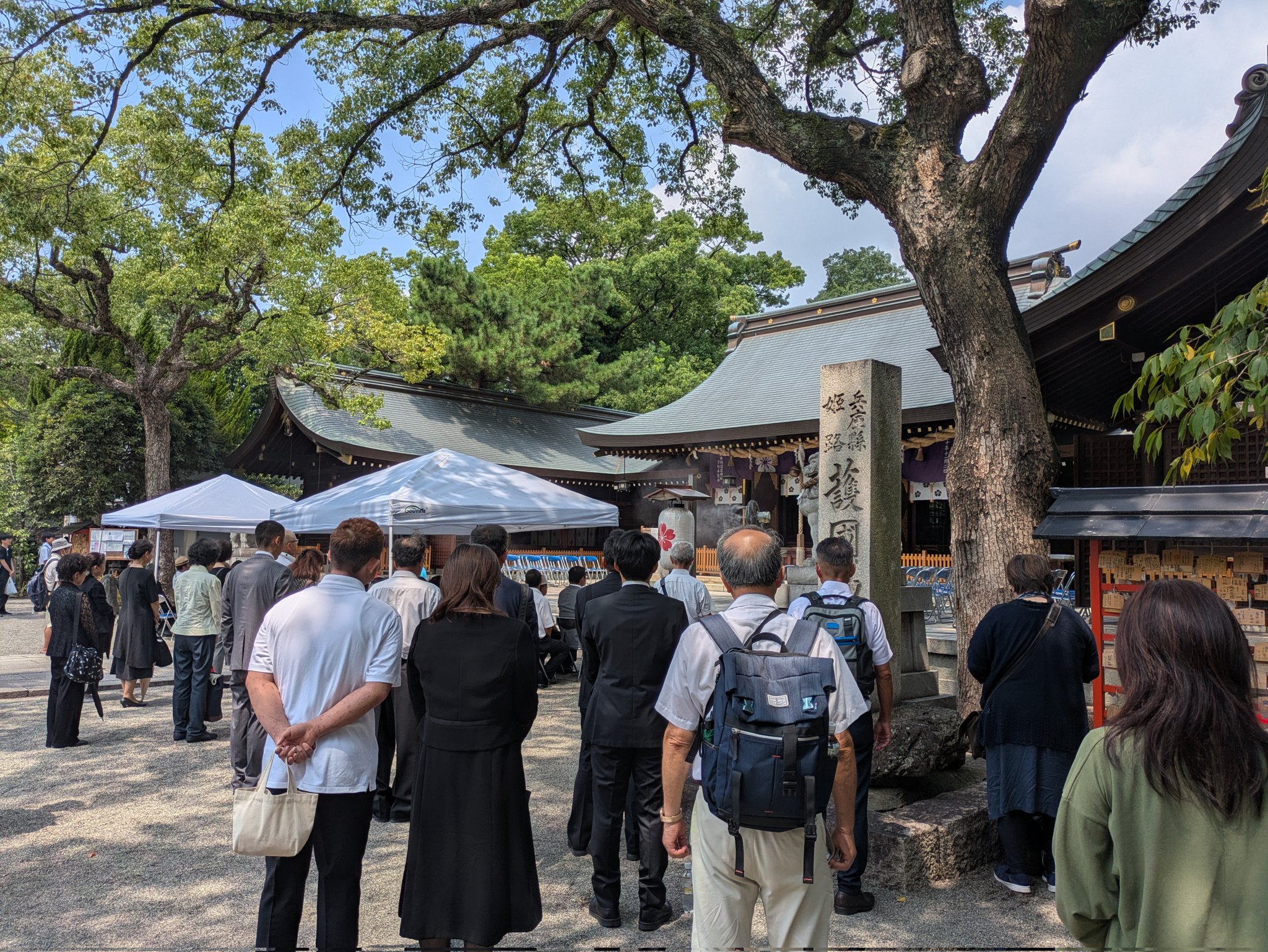 護國神社大総覧　―英霊鎮魂と神もうで―　政治・経済研究会（初版） DkEvGYWV4AAfSuK.jpg