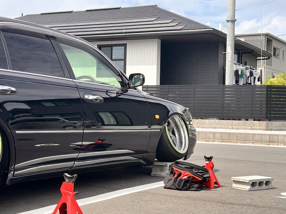 久しぶりに出現🌸
やっと着地出来そう👇
#オラ奥伊吹さいくだ
#低床で会いましょう