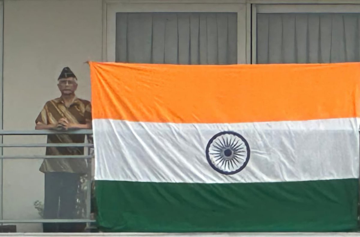 ManojNaravane's tweet photo. Happy Independence Day to all. ⁦⁦@HarGharTirangaa⁩ https://t.co/0V6g3dIs8m