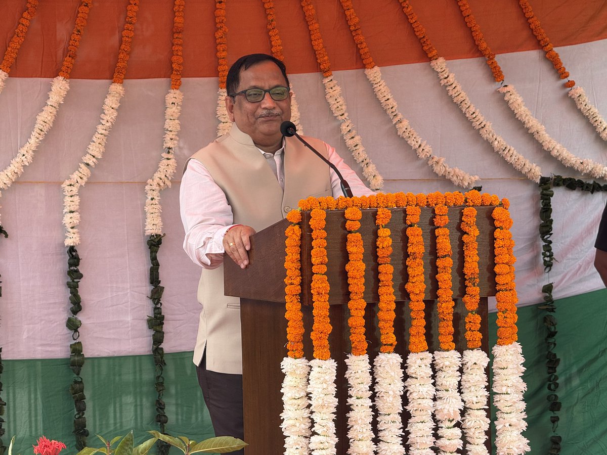हमने नैनो यूरिया और नैनो डीएपी जैसे क्रांतिकारी उत्पाद देश को दिए हैं—जो न केवल मिट्टी की सेहत को बचाते हैं, बल्कि लागत कम करके पैदावार बढ़ाने में किसानों की मदद करते हैं। यह ‘कम संसाधनों में अधिक उत्पादन’ का एक सशक्त उदाहरण है, और यह भारत की खाद्य सुरक्षा के लिए एक महत्वपूर्ण