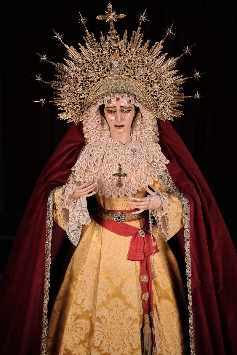 Hoy, Festividad de la Asunción de la Virgen, amanece María Santísima de la O vestida para el tiempo ordinario. 

Santa María, Madre de Dios, ruega por nosotros. 

Vestidor: <a href="/abejaranito/">Antonio Bejarano</a>
Fotografías: <a href="/jorgebersua/">Jorge</a>