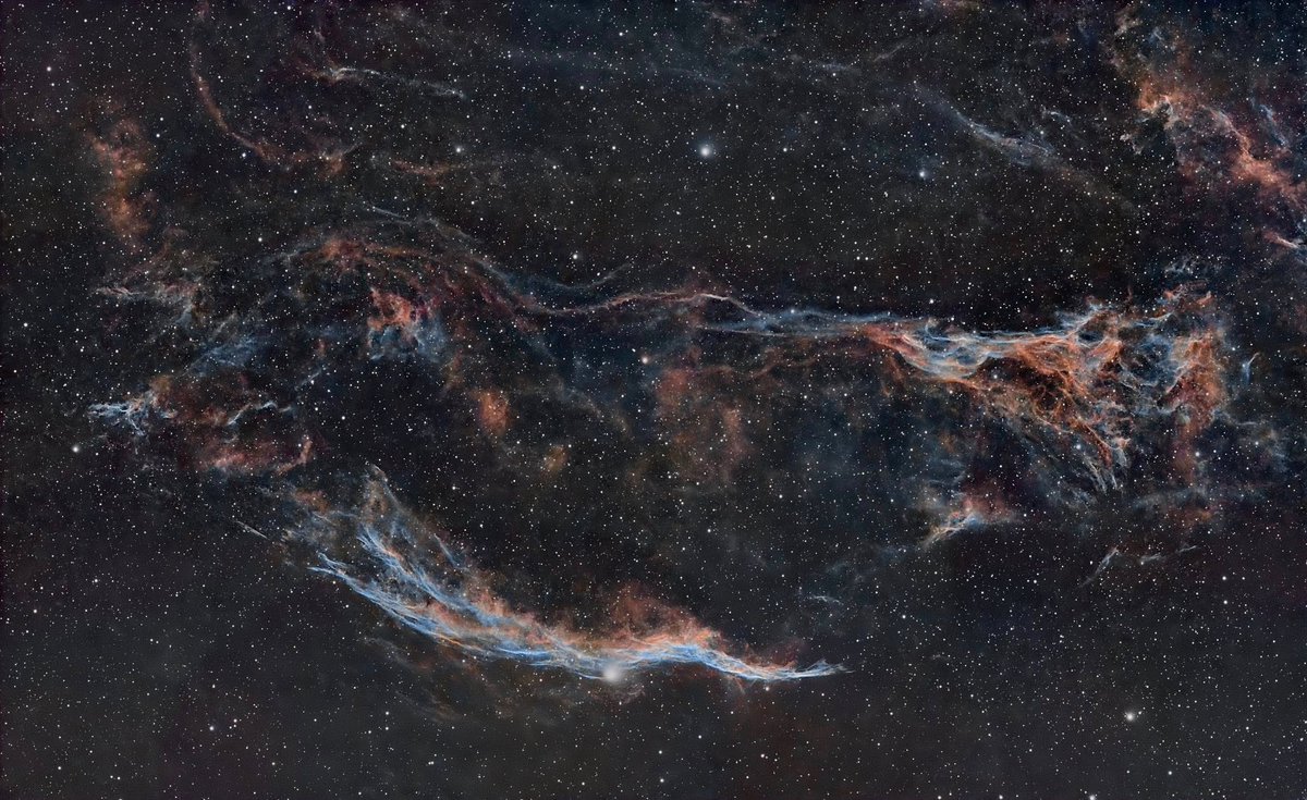Vaonis_fr's tweet photo. Hey @DaisyDobrijevic ! Try using Mosaic Mode to expand your view of the #VeilNebula — you might spot a few more xenomorphs hiding 👽

📷 Michael Chretien with #myVesperaPro
18h20 of integration
4400 images, 15s exposures

#MultiNightMode #MosaicMode #dbfilter #NGC6960 #NGC6979 https://t.co/DWPwhfni9H