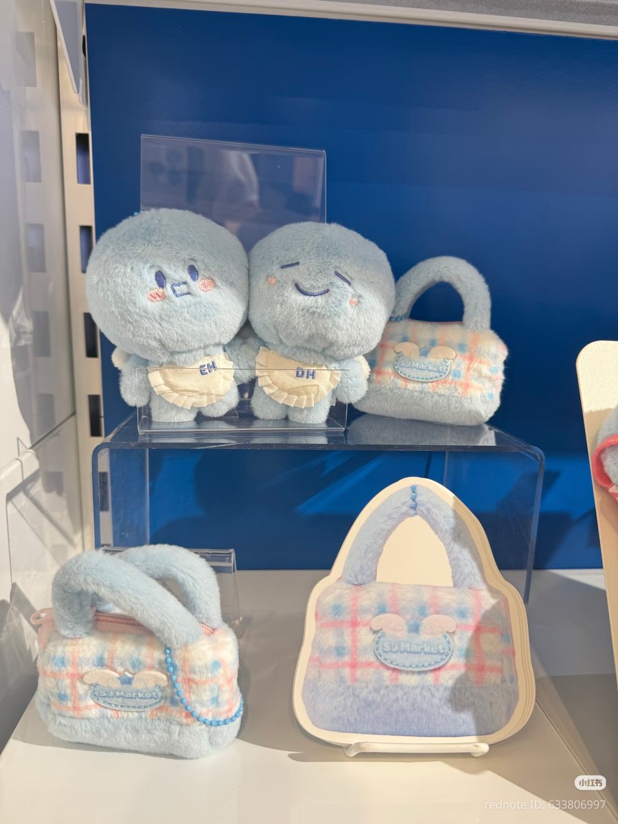 heechulxteukie's tweet photo. THE DOLLS😭😭😭😭😭😭😭😭😭😭
https://t.co/CQYCKeuabN

#슈퍼주니어 #SUPERJUNIOR #SJMARKET https://t.co/zxHu5yY2Vh