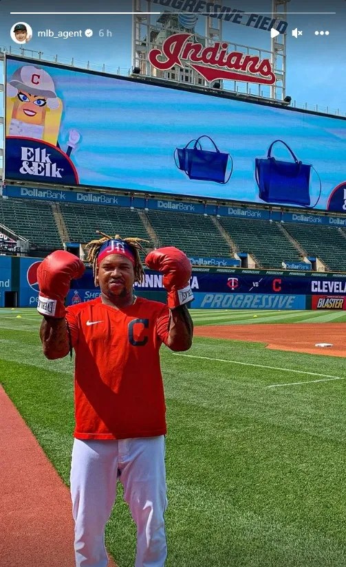 Translate these hands