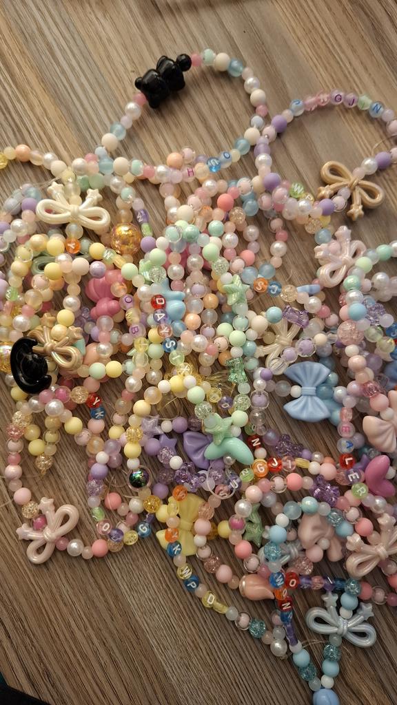 FREEBIES Movie Day6 (6day)
by <a href="/rosediana88/">Rose Diana</a>

🗓️ Agustus 16, 2025
📍CGV Grand Indonesia
⏰ TBA

how to claim: 
•RT and Like Are Appreciated
•Just say "Hello" and Show Us this Tweet.
•First Come First Get.
•Tag Us If You Get The Freebies.
#movieDay6 #day6incinemas #Day6