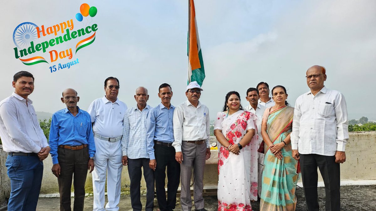 ADMvimlesh's tweet photo. Happy Independence Day India is celebrating its 79th Independence Day, On this auspicious day Flag-Hoisting by me at Deputy Commissioner's office land records Sagar Madhya Pradesh

#IndependenceDay https://t.co/ADT6lDY1GU