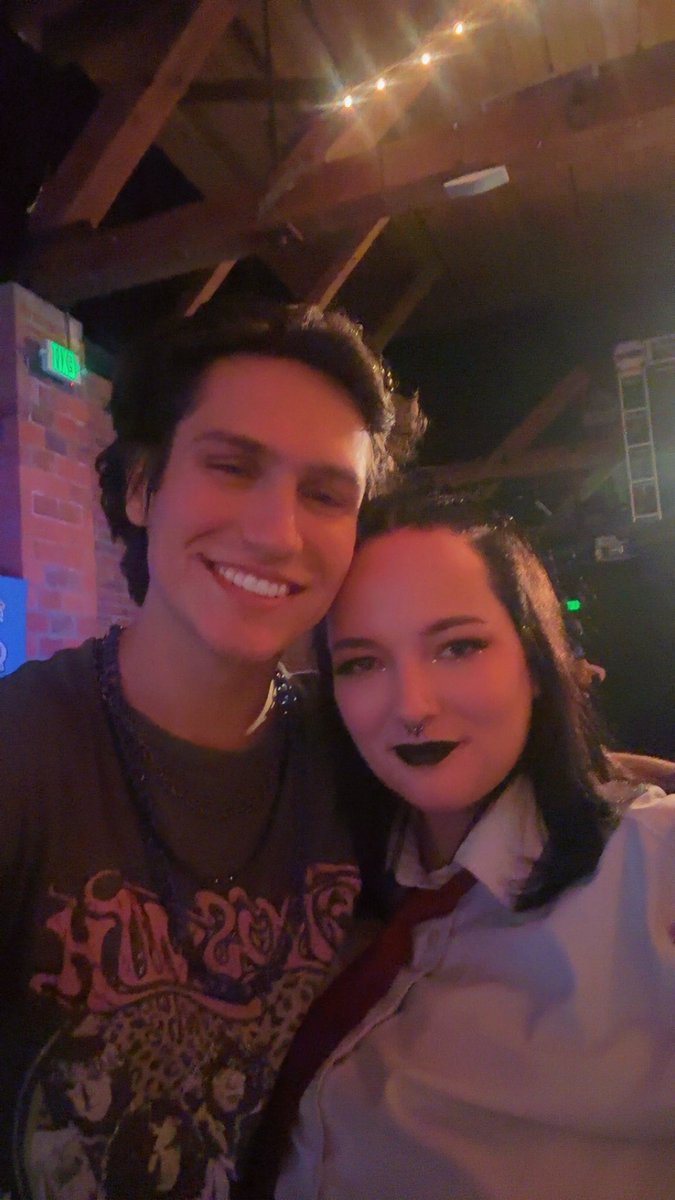 degrassigirl67's tweet photo. Hearing Fragile for the first time in Seattle was such a magical experience. This is truly one of the the most beautiful songs in the world. I love you Chase. You are an angel and this world does not deserve you 🖤🤍 @xhuddy @xhuddyinfo #fragilefriday #Selfiesforfragile https://t.co/7vLTDUnMgM