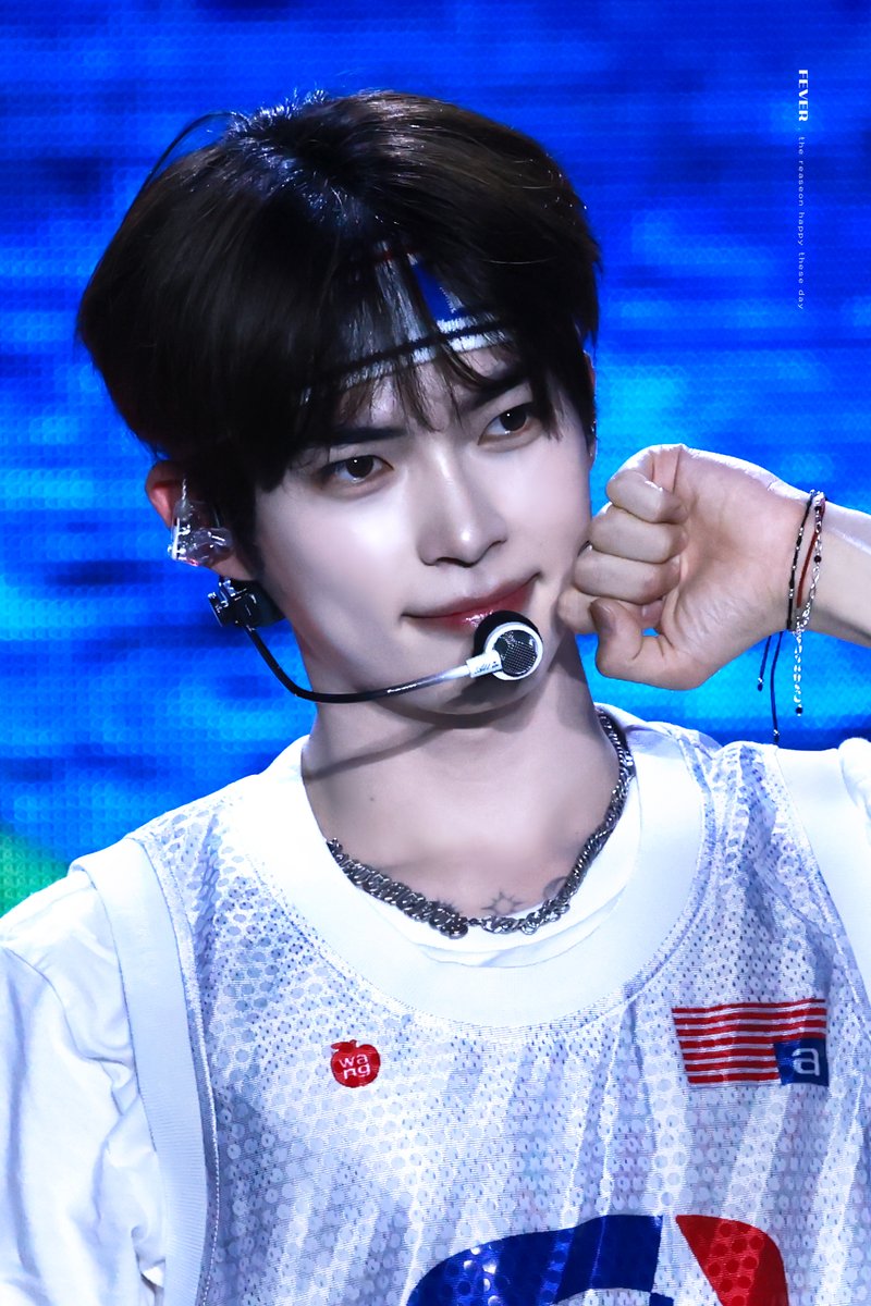 250809 K-POP SUPER LIVE HQ

#성한빈 #SUNGHANBIN #ソンハンビン
#ZB1 #ZEROBASEONE #제로베이스원