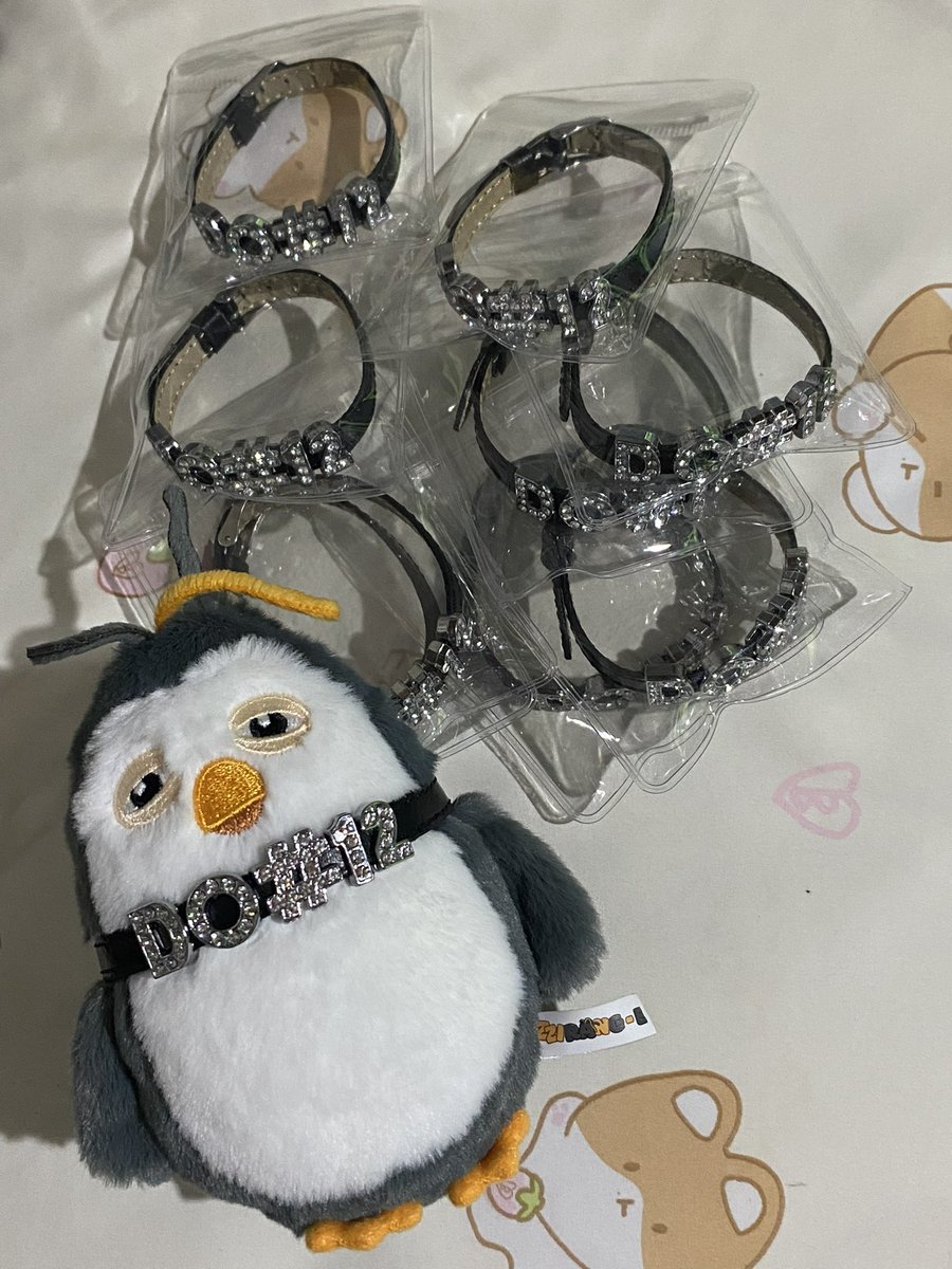 dearbaeksoo's tweet image. also prepared some rhinestone braceletes that you can wear or put on your cotton babies! very limited so i'm giving them away to dandanies only 🥺🙏🏻 (no akgaes! i'll check your profiles)

#도경수 #DOHKYUNGSOO #KYUNGSOO
#DOITinMNL #DoItManila #Do_It_In_Manila