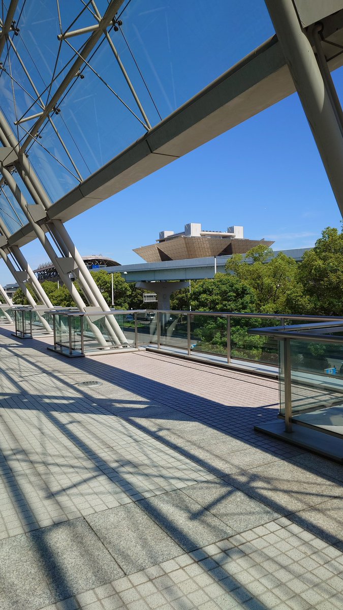 わたの原 
八十島かけて　漕ぎ出でぬと 
人にはつげよ 　あまのつり舟
　　　　　　　　　　小野篁

#C106