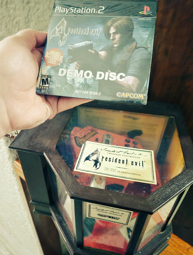 AJroaRR's tweet photo. Hoy un gran amigo me regalo esto para expandir mi coleccion de resident 😁😁😁🤭 https://t.co/7lbsylOOnd