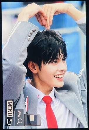 sparklyhubi's tweet photo. vote for dang hong hai <3 https://t.co/pxyjcpcrP7