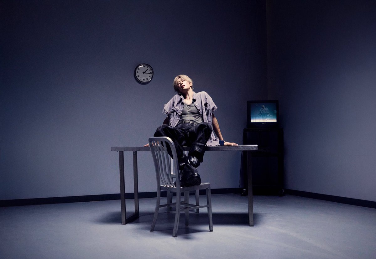 daradaily's tweet photo. เอาเลยดิ พี่มาร์คเริ่มเลยดิ อย่างฮอตเลยพ่อเอย 💥🎉🔥

HOLD STILL BY MARK TUAN
#holdstill_OutNow #MarkTuan #daradaily #ดาราเดลี่ #ข่าวบันเทิง https://t.co/bu61z7XvSw