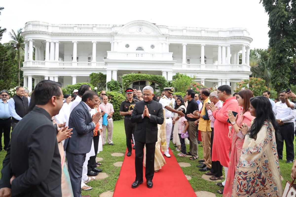 IndiainMyanmar's tweet image. On India&apos;s 79th Independence Day today, over 500 guests comprising  our diaspora and friends of India joined us at India House Yangon. Flag hoisting by @AmbAbhayThakur and reading of Hon&apos;ble Rashtrapatiji&apos;s address, was followed by vibrant  cultural performances. 
@MEAIndia