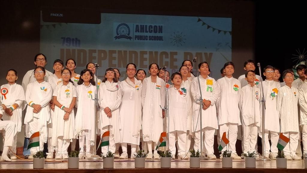 PublicAhlcon's tweet photo. A vibrant Special Assembly by the Cultural Club marked a double celebration on account of Independence Day &amp; Janmashtami The day came alive with a spirited NCC parade, soulful bagpiper band, patriotic melodies, a graceful dance and an inspiring address by the Principal. https://t.co/dlpHi6Mud9