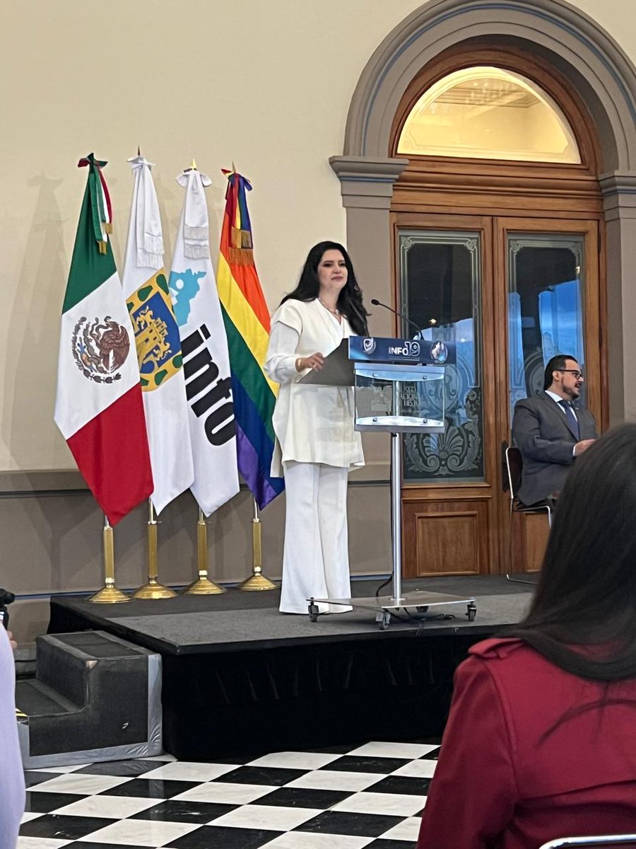 📢 Esta tarde acompañamos a la Comisionada Presidenta del INFO CDMX, Laura Lizette Enríquez Rodríguez, en la Ceremonia de Entrega de Reconocimientos “INFO 19 años: Construyendo transparencia y privacidad”, realizada en el Salón Alcázar del Castillo de Chapultepec.

En