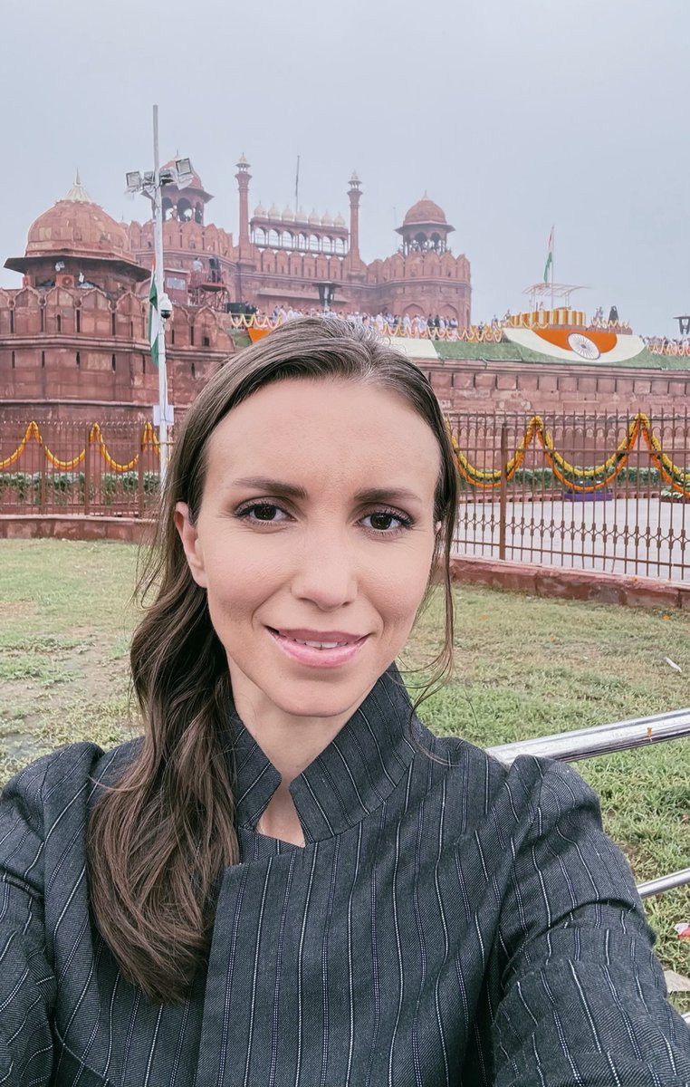 ana_taban's tweet photo. Very Happy #IndependenceDay, India! Deeply honoured to attend the official ceremony and hear PM @narendramodi’s speech from the historic ramparts of the #RedFort this morning. Even the rain seemed to pause in respect for the celebration! ❤️

@MEAIndia https://t.co/PpQo6bWfR4