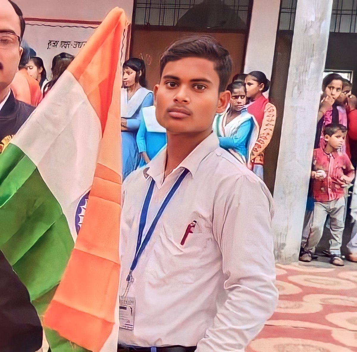 schollorstudent's tweet photo. आज भारत आजादी का 79वां अमृत महोत्सव मना रहा है,
मेरी तरफ से सभी देशवासियों, भाइयों, बहनों को स्वतंत्रता दिवस की हार्दिक शुभकामनाएं एवं ढेर सारी बधाइयां।
              "सौगंध मुझे इस मिट्टी की,
मै देश नही झुकने दूंगा।

जय हिंद,जय भारत
#IndependenceDay #आजादी_की_79वींवर्षगांठ https://t.co/mtZzy4WmeE