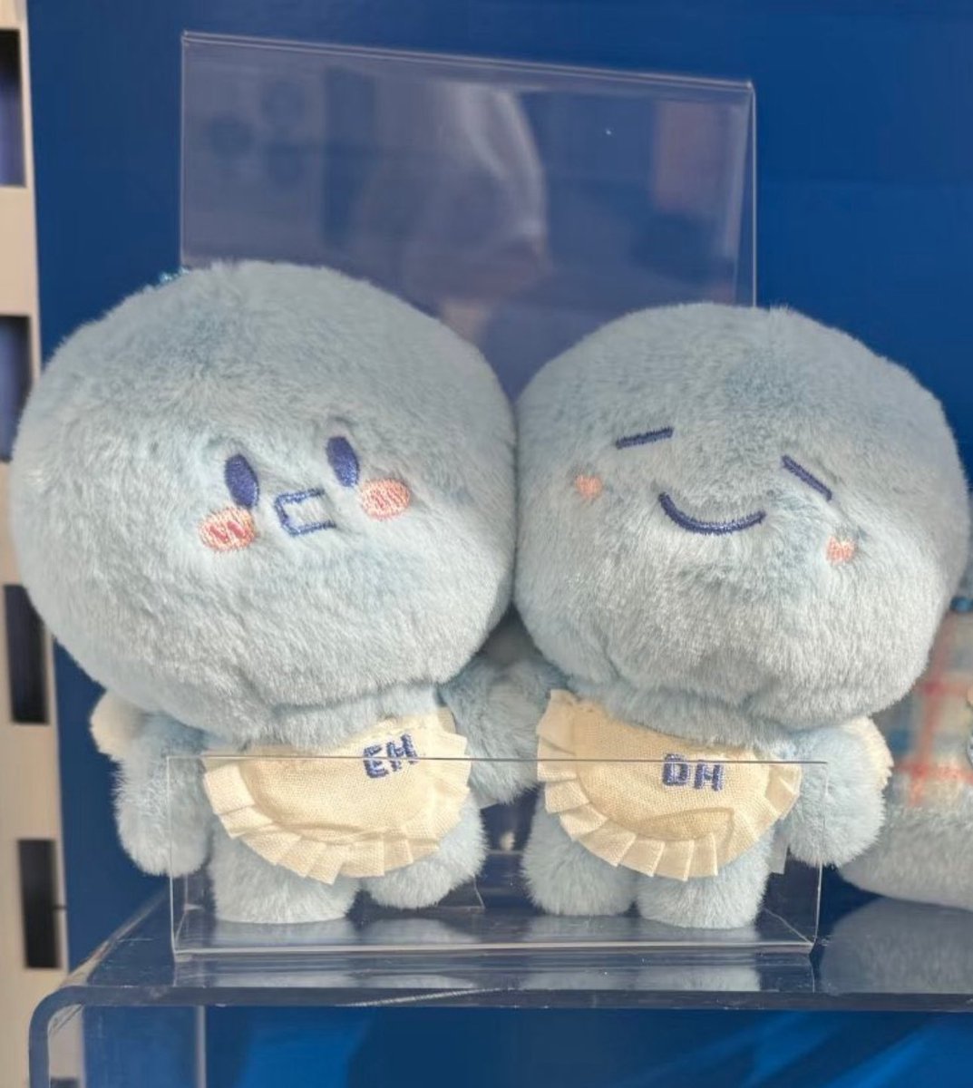 อึ่งไข่มีตัวกับเขาละ 55555555555 แต่ของพี่แฝดคือน่ารักมากเลยอะ มาแบบแพ็คคู่ดูโอ้ 🤏🏼