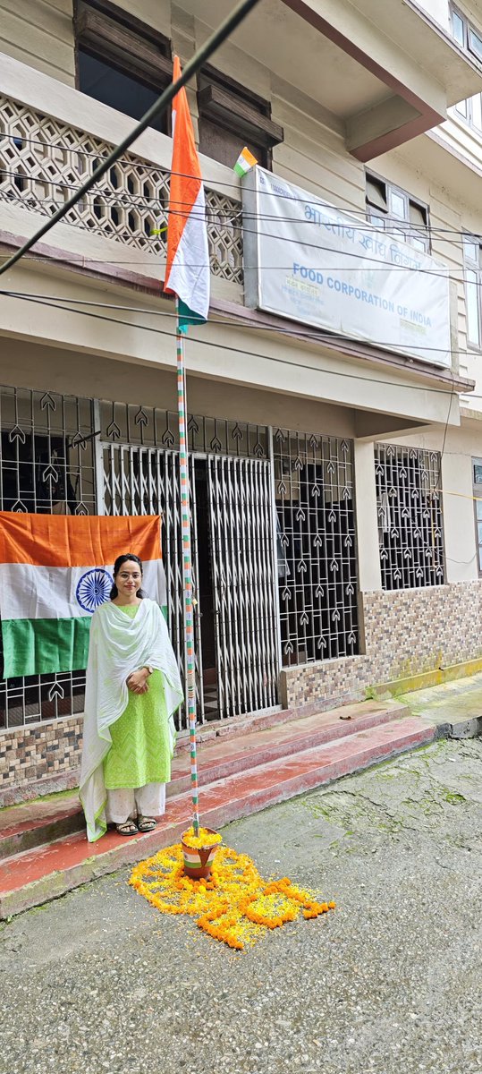 fcigangtok1's tweet photo. It is a great moment of joy and pride to celebrate 79th Independence Day of our motherland INDIA.A big salute to the martyrdom of all who sacrificed their life for freedom of India.#NationFirst#Independence Day#FCI##FCI#Gangtok# https://t.co/NG5aH4wVPA