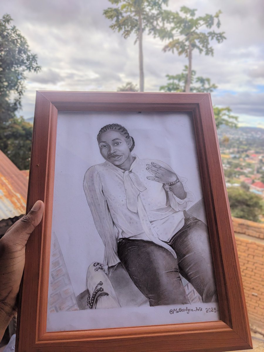 Naomba repost 😃

 Mchoro wa penseli..🎨✏️
 size mbali mbali a4,A3,A2✅
Delivery mikoa yote 🚚
Karibu sana  Nicheki whatsap  wa.me/c/255767496155 🫵🏾😃