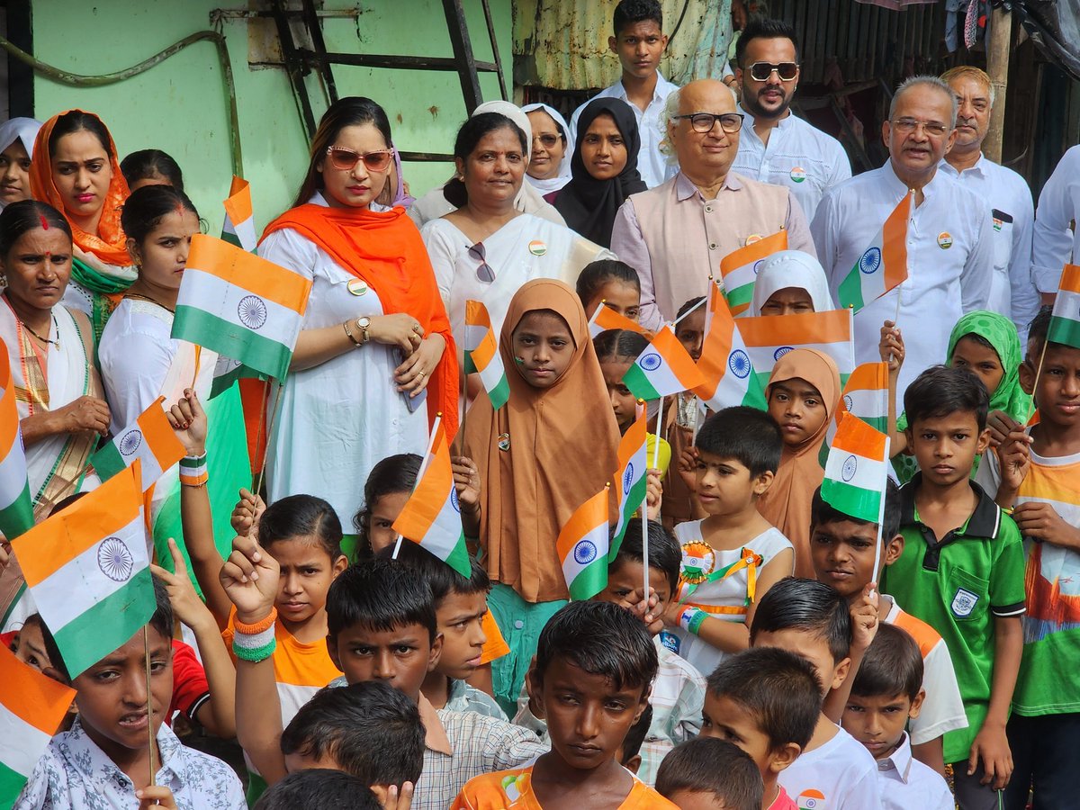Today I hoisted the Tiranga at our Madarassa in Kurla, Mumbai.

Ours is a school dedicated to -- 

Hindu-Muslim harmony;
Making India a land of opportunity for all;
Promoting peace in the world.

Vande Mataram!
