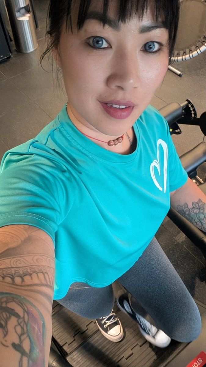 When one of your subs loves eating your sweet sweaty dirty ass...

So you end up doing cardio for more than 30 min.

What a great way to get motivated to do the stairs, treadmill, and bicycle!! Lol!!