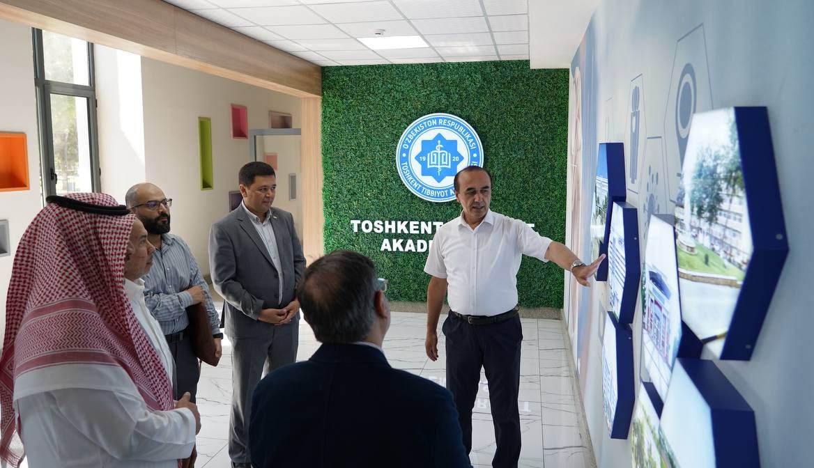 tma_uz's tweet photo. 📚 On Aug 14, 2025, a #WebsterUniversity delegation visited Tashkent State Medical University to discuss new educational programs, experience exchange &amp; joint projects with Rector Prof. Shukhrat Boymuradov. They also toured the university’s facilities. #Education #Cooperation https://t.co/QVak0RMz6J