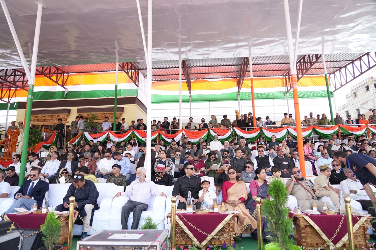 DIPR Ladakh (@dipr_ladakh) on Twitter photo Speaking on the occasion of the 79th Independence Day at the historic Polo Ground, Lt. Governor of Ladakh, <a href="/KavinderGupta/">Kavinder Gupta</a> highlighted the UT Administration’s achievements and progress towards developing Ladakh as a model Union Territory in India.
#IndependenceDayIndia Speaking on the occasion of the 79th Independence Day at the historic Polo Ground, Lt. Governor of Ladakh, <a href="/KavinderGupta/">Kavinder Gupta</a> highlighted the UT Administration’s achievements and progress towards developing Ladakh as a model Union Territory in India.
#IndependenceDayIndia