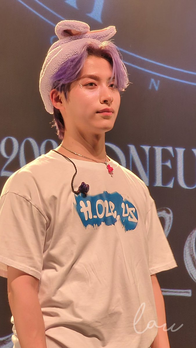 dalbit_x's tweet photo. Who is the cutest in the world and why is it Son Dongju #ONEUS #xion #H_OUR_US #2025ONEUSWORLDTOUR #oneusinchicago https://t.co/sZeejWqLw5