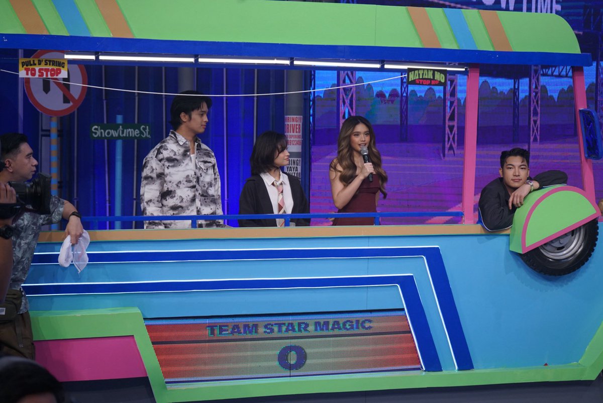 gmanetwork's tweet photo. Palaban ang mga players natin sa #MasaSagotMoBa!

#KapitanShowtime
For more #ItsShowtime content, visit:
https://t.co/pNccllRyFz https://t.co/mGTDt9bMsB