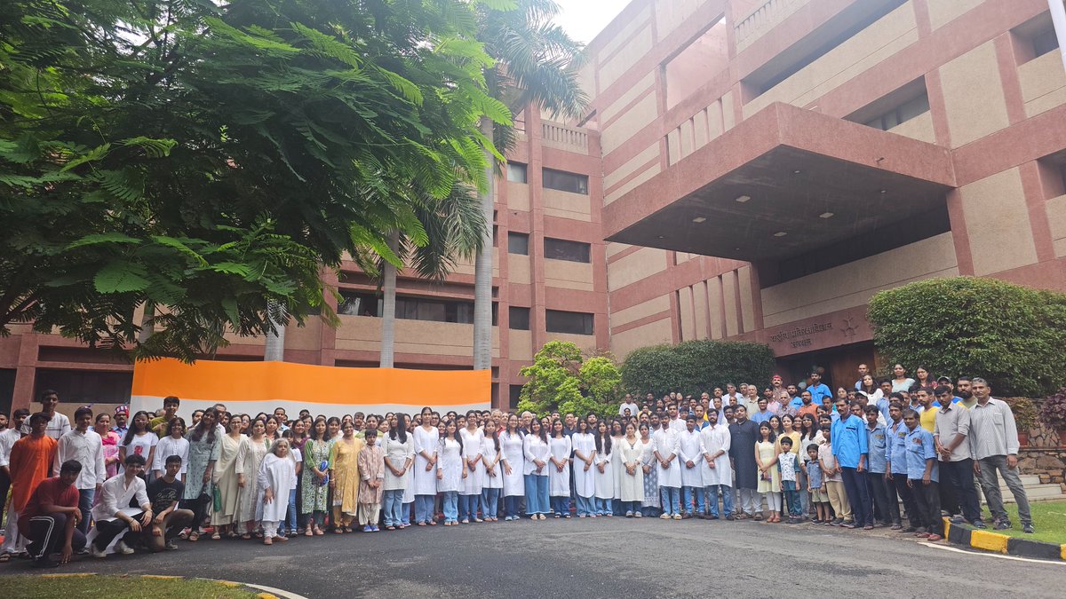 Happy #IndependenceDay 🇮🇳
#स्वतंत्रता_दिवस की हार्दिक शुभकामनाएं 🙏

Three colours, one pride, a billion dreams inside.
May the tricolour forever fly high, inspiring unity, progress &amp; pride.
Heartiest greetings from <a href="/NImmunology/">BRIC-NII</a> on the 79th Independence Day.