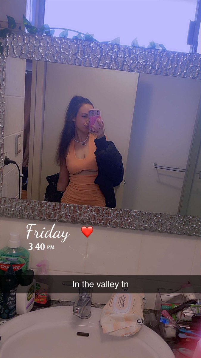 Rheababe21's tweet photo. Come find me in the valley tn 
#fypシ #brisbane https://t.co/dM9Cr2g9BV