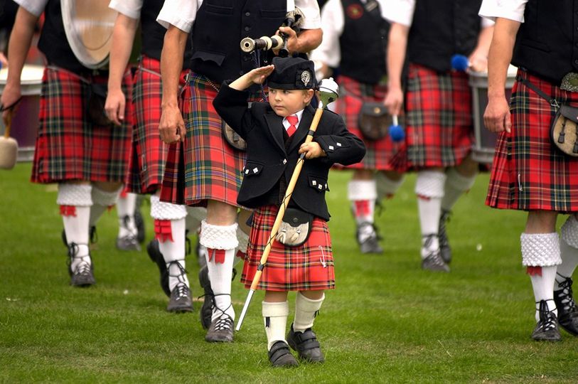 Scottish_Banner's tweet photo. Being led by the next generation.
#Bagpipes #PipeBands #ScottishBanner #Scotland #LoveScotland #ScotSpirit #TheWorlds #WPBC https://t.co/K2kkX9faUz