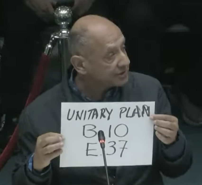 Auckland Council have not been allowed to discuss the removal of protections and precaution on GMOs in the Unitary Plan, even though these will be deleted by the Gene Technology Bill. 

Here is why the Precautionary Principle is so important... 
youtube.com/watch?v=zXn1Hy…