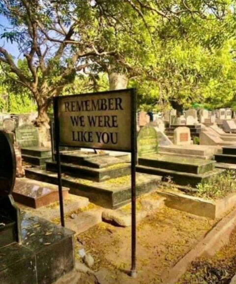 Hili bango limekaa kimkakati saaanaaa