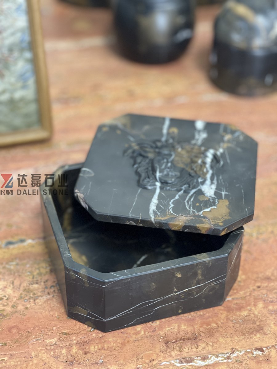 DaleiStone's tweet image. Elegant Black Portoro Marble Jewelry Box with Carved Pattern Cover

Add a touch of timeless elegance to your dresser with this type of black  marble jewelery box.

Welcome to inbox us for price.

marbledl@daleistone.com

daleimarble.com

#jewelrybox #ringbox