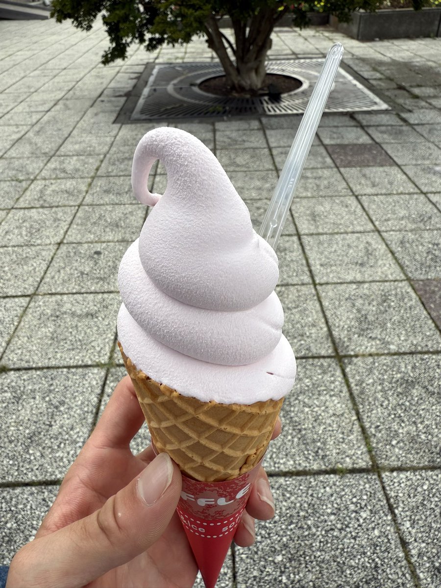Ninja400SE_T2's tweet photo. 道の駅なるさわにて富士梅ソフトクリーム🍦 https://t.co/WV8Bo2Kjdq