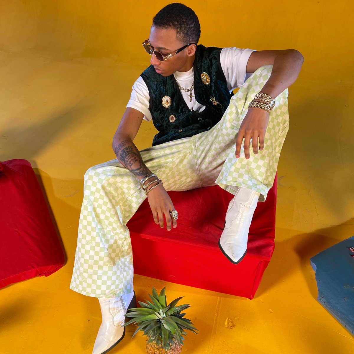 Trio Mio tweet media