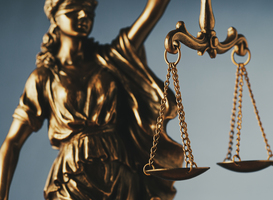 Somalisch gezin mag voorlopig in azc blijven na weigering woning dlvr.it/TMVV0d