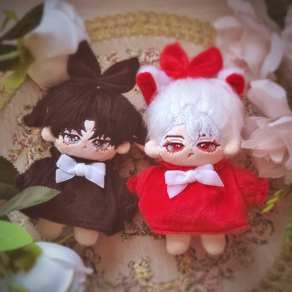 아빠 손 꼭 붙잡고~

#나는_쫄보_울보솔 #나는_도마뱀_게롱현
#일생솜솜의_일생