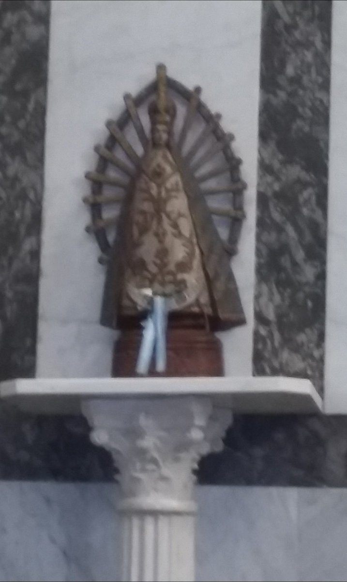 EAPMMM's tweet photo. Hoy es el dia de la #asunciondelavirgen 
A traves de la imagen de la virgen de Luján 🇦🇷, la cual se encuentra en la Parroquia de San Manuel y San Benito🇪🇸, españoles y argentinos reciban todas las benciones para que se cumplan vuestros deseos. https://t.co/laj6yVgt8G