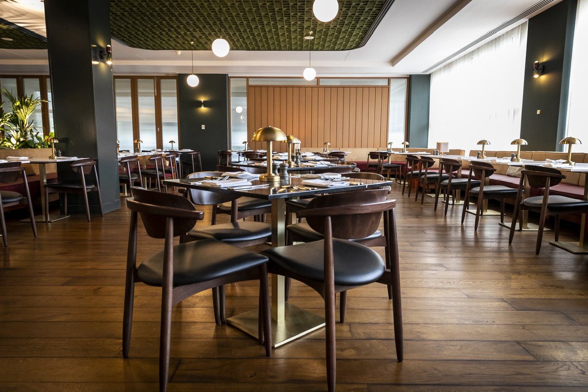 PDSDesignBuild's tweet image. A closer look at the newly transformed restaurant and dining area at The Orchard Hotel.