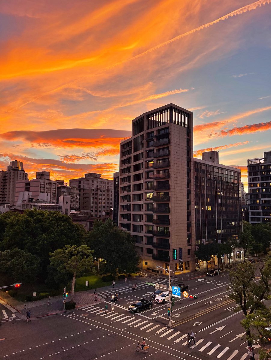 kevin4u's tweet image. 記錄一下
台北 天氣 美麗的一天⋯