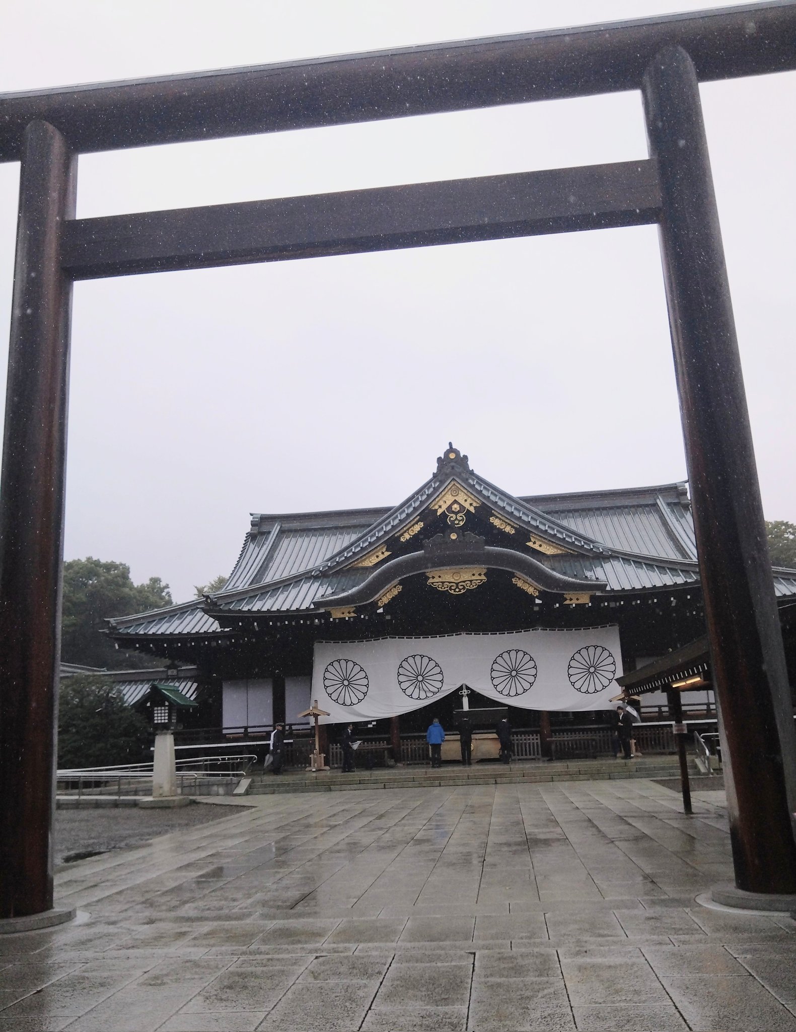 靖国神社誌 516FndXRv9L._AC_SY200_QL15_.jpg