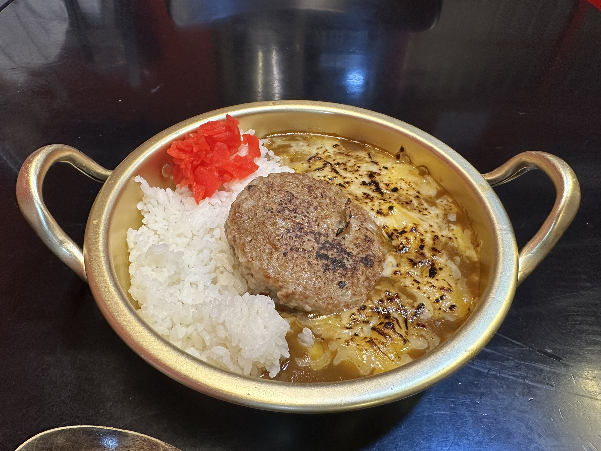 2日目のカレーをドリアにするか？うどんにするか？話し合うチビチビ軍団 2日目のカレーをドリアにするか？うどんにするか？話し合う