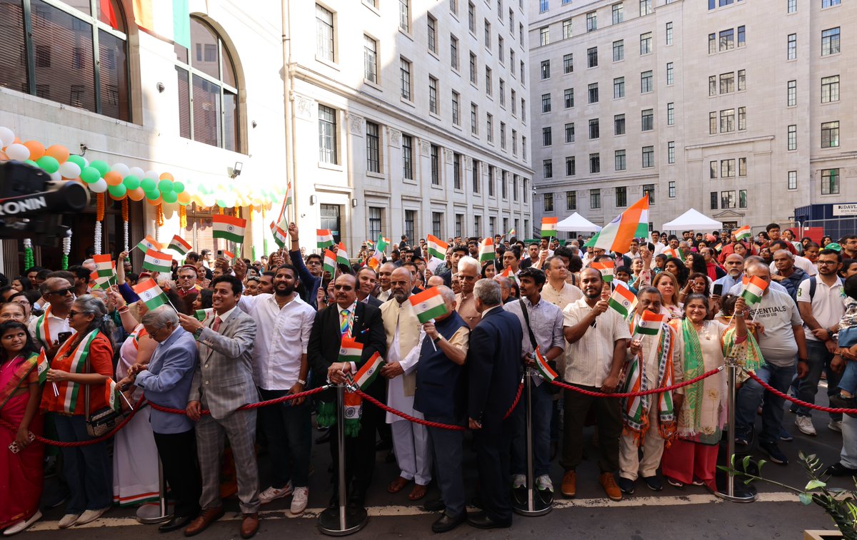 HCI_London's tweet photo. @HCI_London celebrates 79th #IndependenceDay with spirited participation of  Indians and diaspora in the UK. @VDoraiswami unfurled the national flag and read out excerpts of our President's address @rashtrapatibhvn to the nation on the eve of Independence Day. MoS for Social Justice and Empowerment Dr @RamdasAthawale also joined the celebrations. 

@sujitjoyghosh @PIB_India @MIB_India @mygovindia @MEAIndia  @IndianDiplomacy