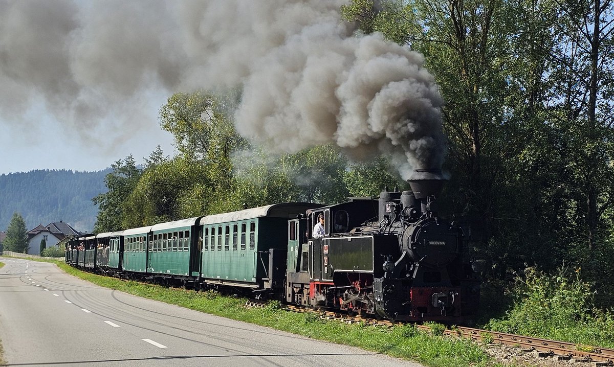 MoralArty's tweet photo. Roadside running at Moldovita, Romania.
#chasingtrains https://t.co/yOvvSvQIt8