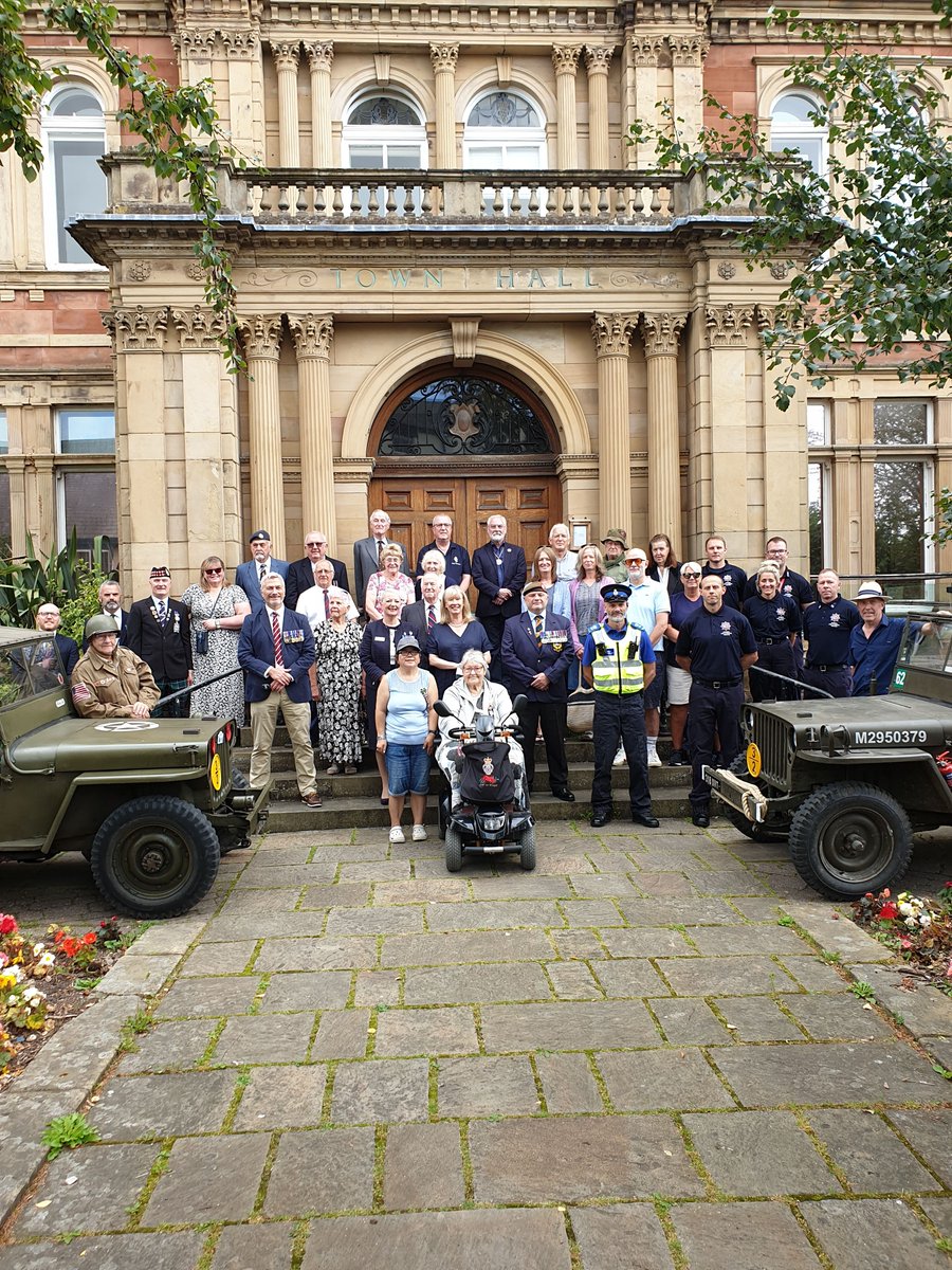 PCSO 5133 Larmour enjoyed the privilege and honour of meeting a group of wonderful people helping to support the flag raising outside Penrith Old Town Hall on VJ Day, remembering the great sacrifice of so many.